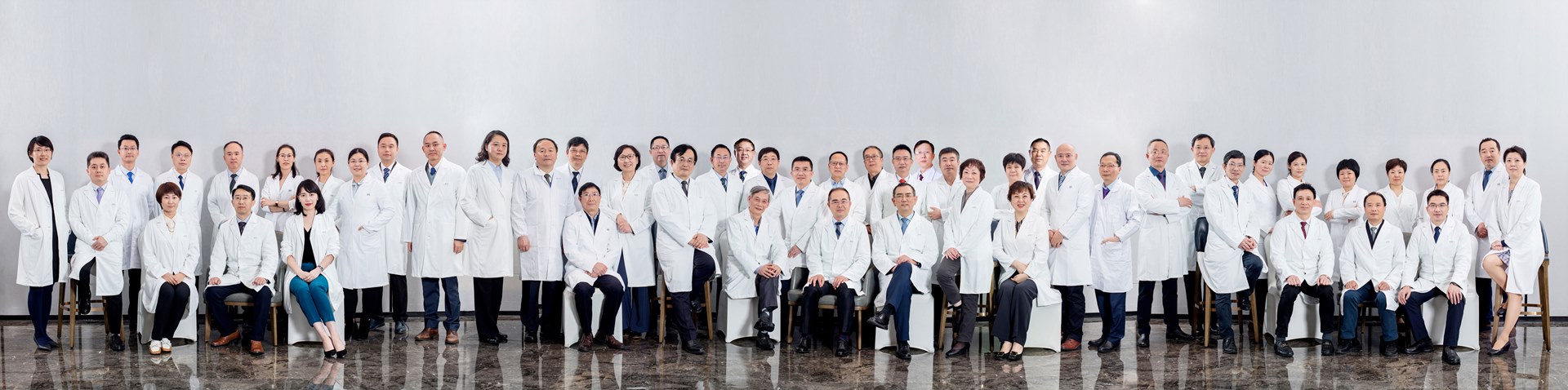 眼底病学组